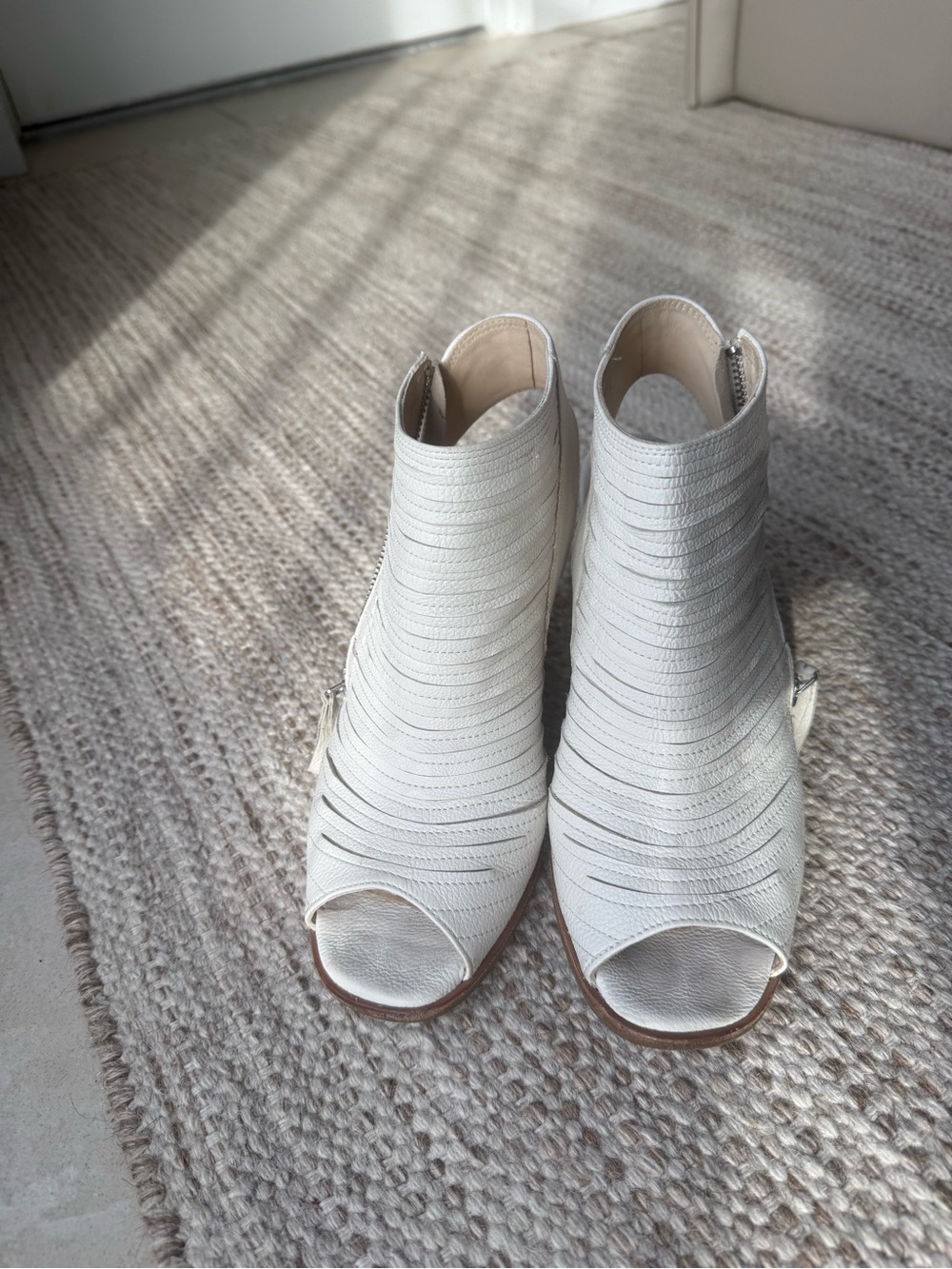 Paul green cayenne Women’s White Peep-Toe Ankle Booties